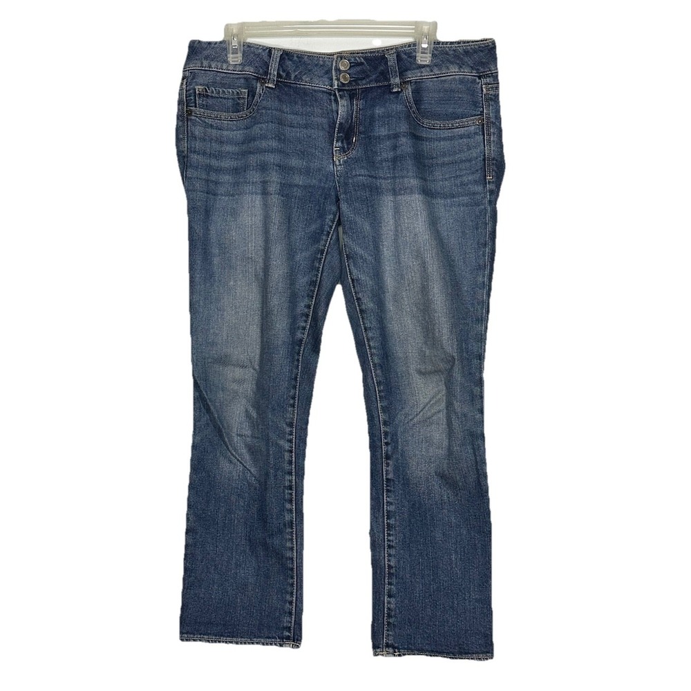 American Eagle Women's Artist Size 10 Stretch Low Rise Crop Flare Med Wash Jeans
